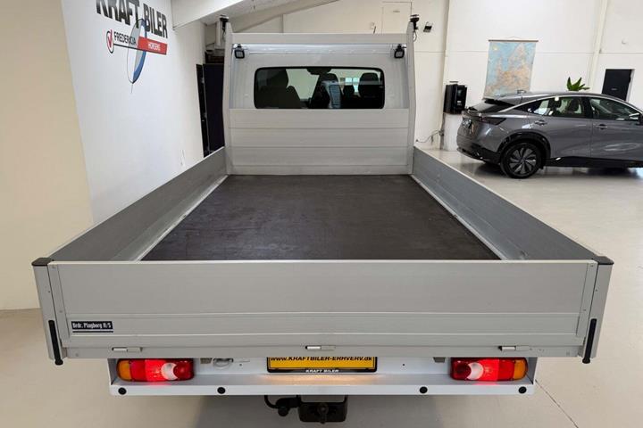 Hvid Renault Master V T35 fra 2025