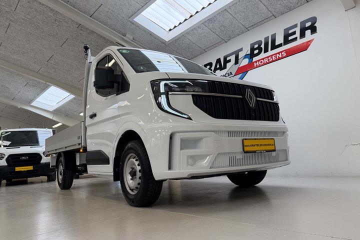 Hvid Renault Master V T35 fra 2025