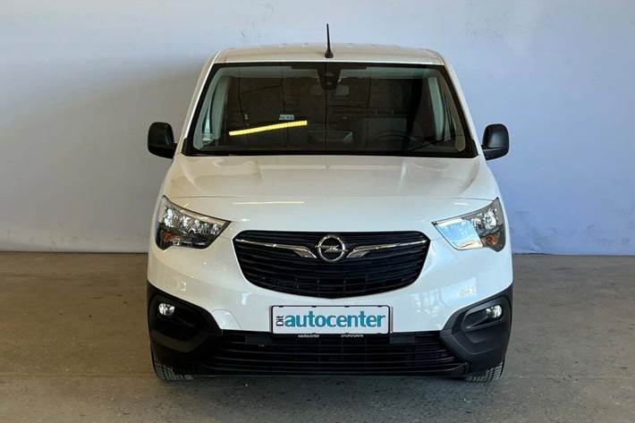 Hvid Opel Combo fra 2022