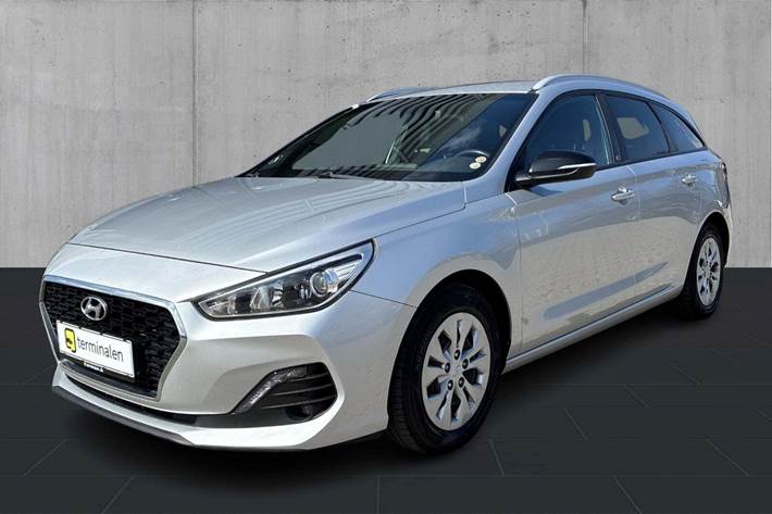 Sølv Hyundai i30 fra 2018
