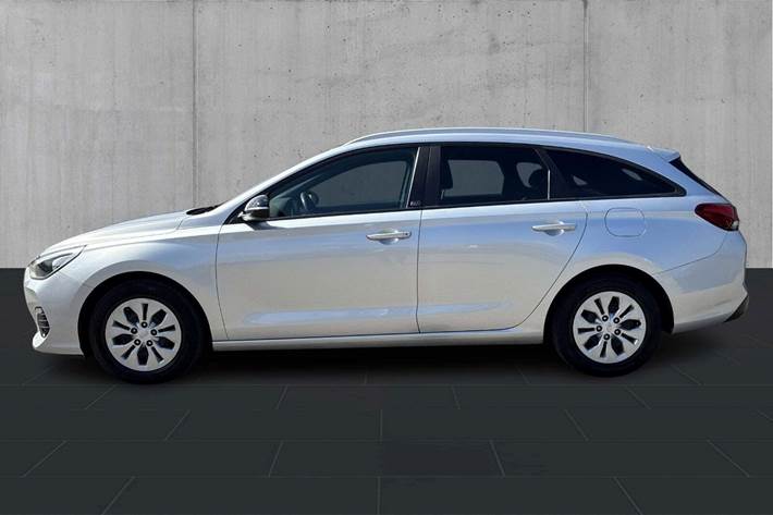 Sølv Hyundai i30 fra 2018