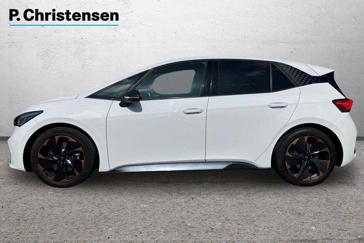 Hvid Cupra Born fra 2023