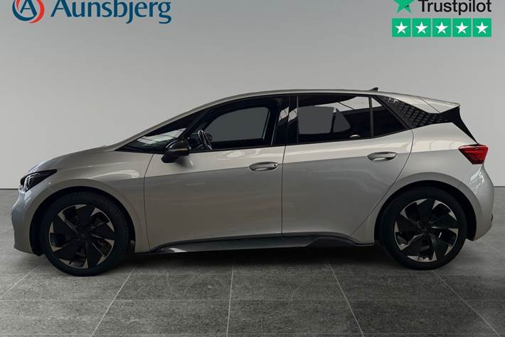 Sølv Cupra Born fra 2023