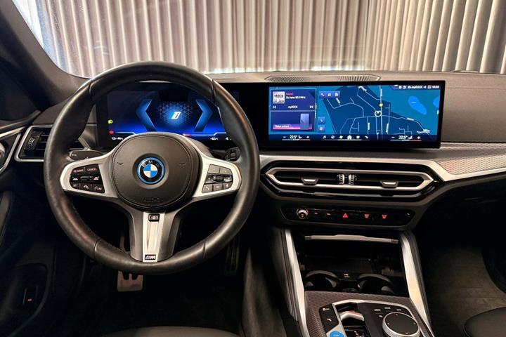 Sort BMW i4 fra 2024