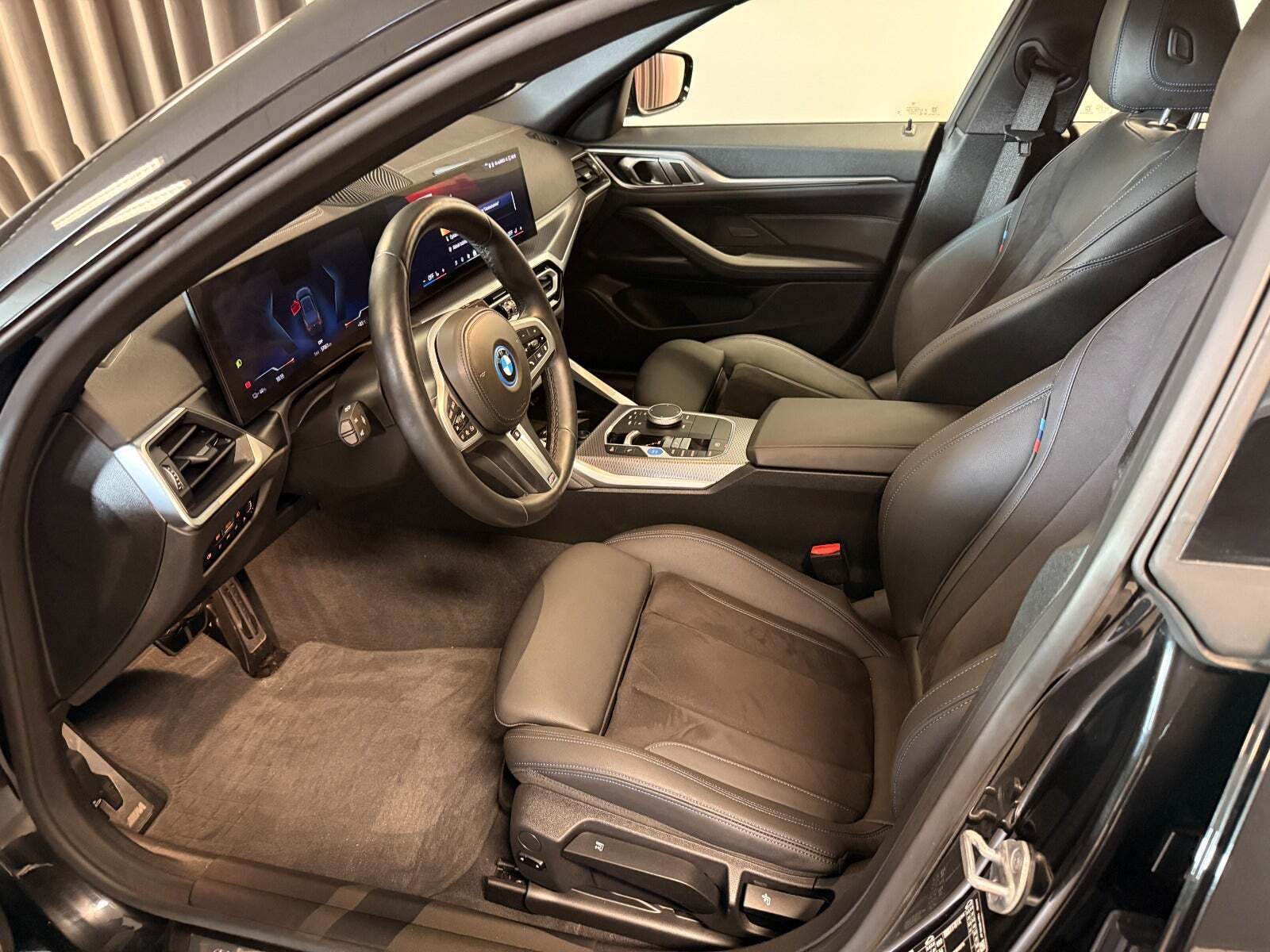 Sort BMW i4 fra 2024