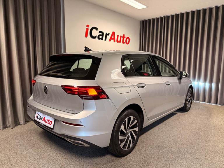 VW Golf VIII 1,4 eHybrid DSG