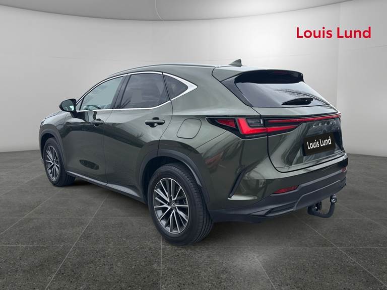 Lexus NX 2,5 450h+ Plugin-hybrid Business Plus 4WD 309HK 5d Trinl. Gear