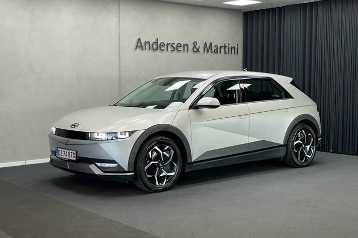 Grå Hyundai Ioniq 5 fra 2022 set udefra