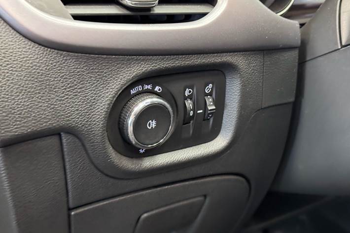 Sort Opel Astra fra 2016