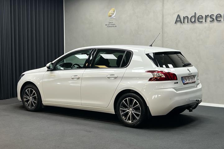 Hvid Peugeot 308 fra 2016