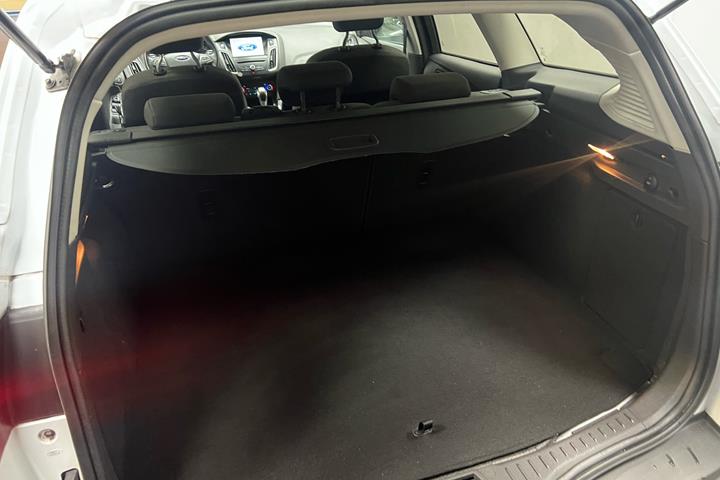 Hvid Ford Focus fra 2016