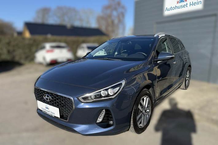 Blå Hyundai i30 fra 2017