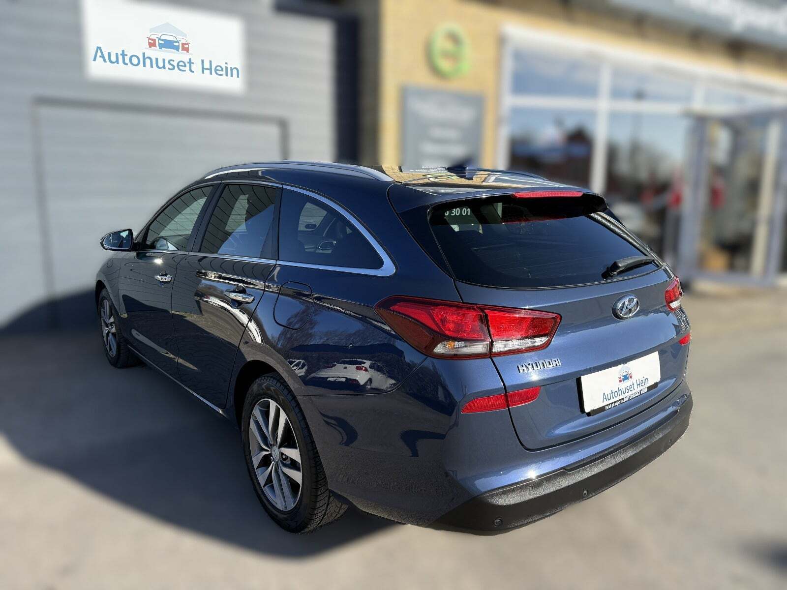 Blå Hyundai i30 fra 2017