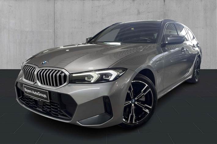 Grå BMW 320e fra 2024 set udefra