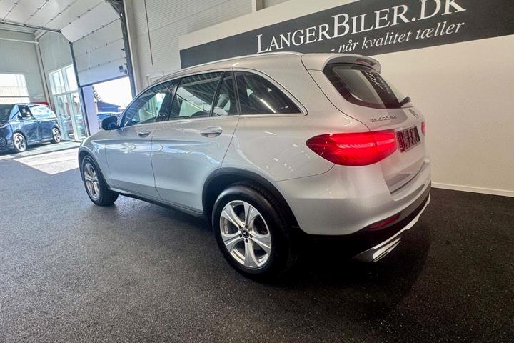 Sølv Mercedes GLC220 d fra 2017