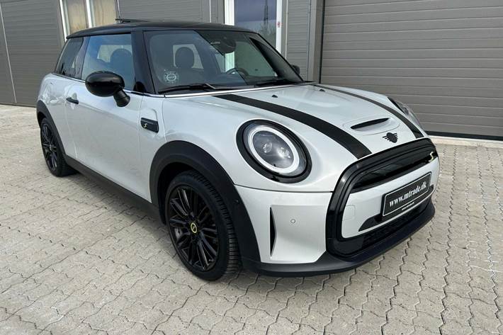 Hvid Mini Cooper SE fra 2022