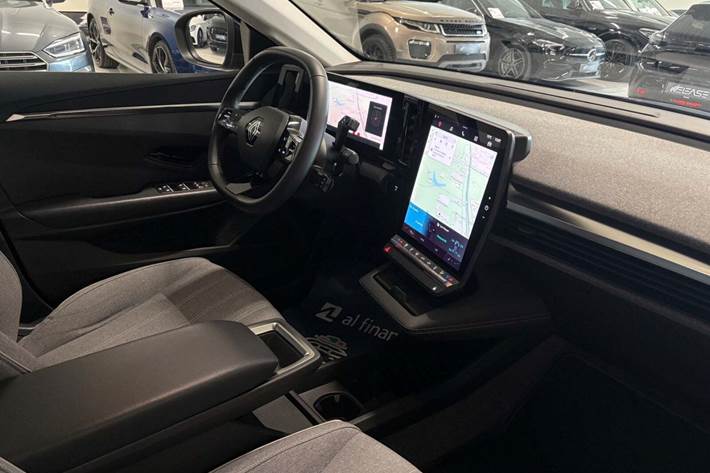 Grå Renault Megane E-Tech fra 2024