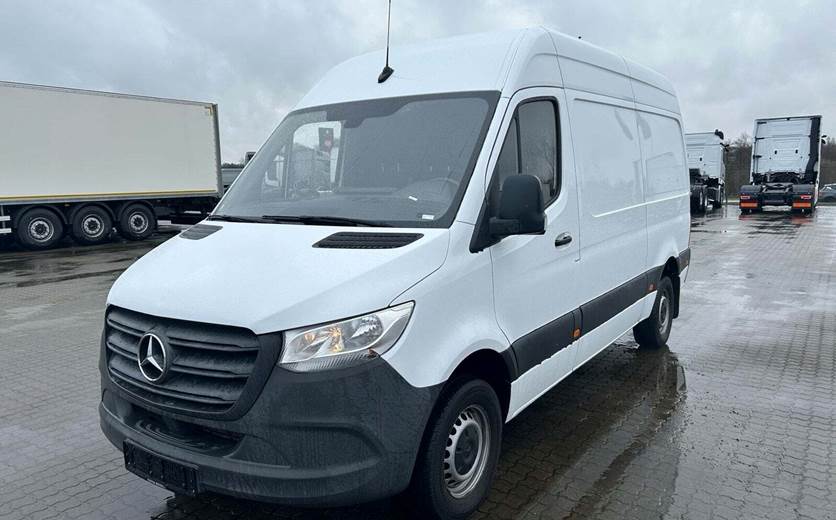 Mercedes Sprinter 317 2,0 CDi A2 Kassevogn aut. RWD