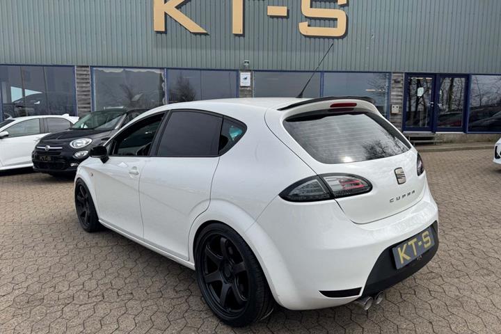 Sort Seat Leon fra 2008