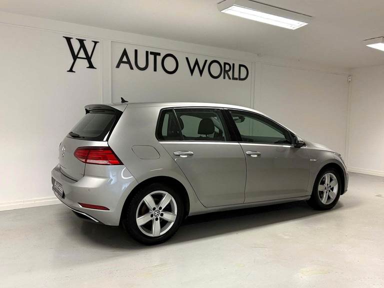 VW Golf VII 1,5 TSi 130 Comfortline DSG