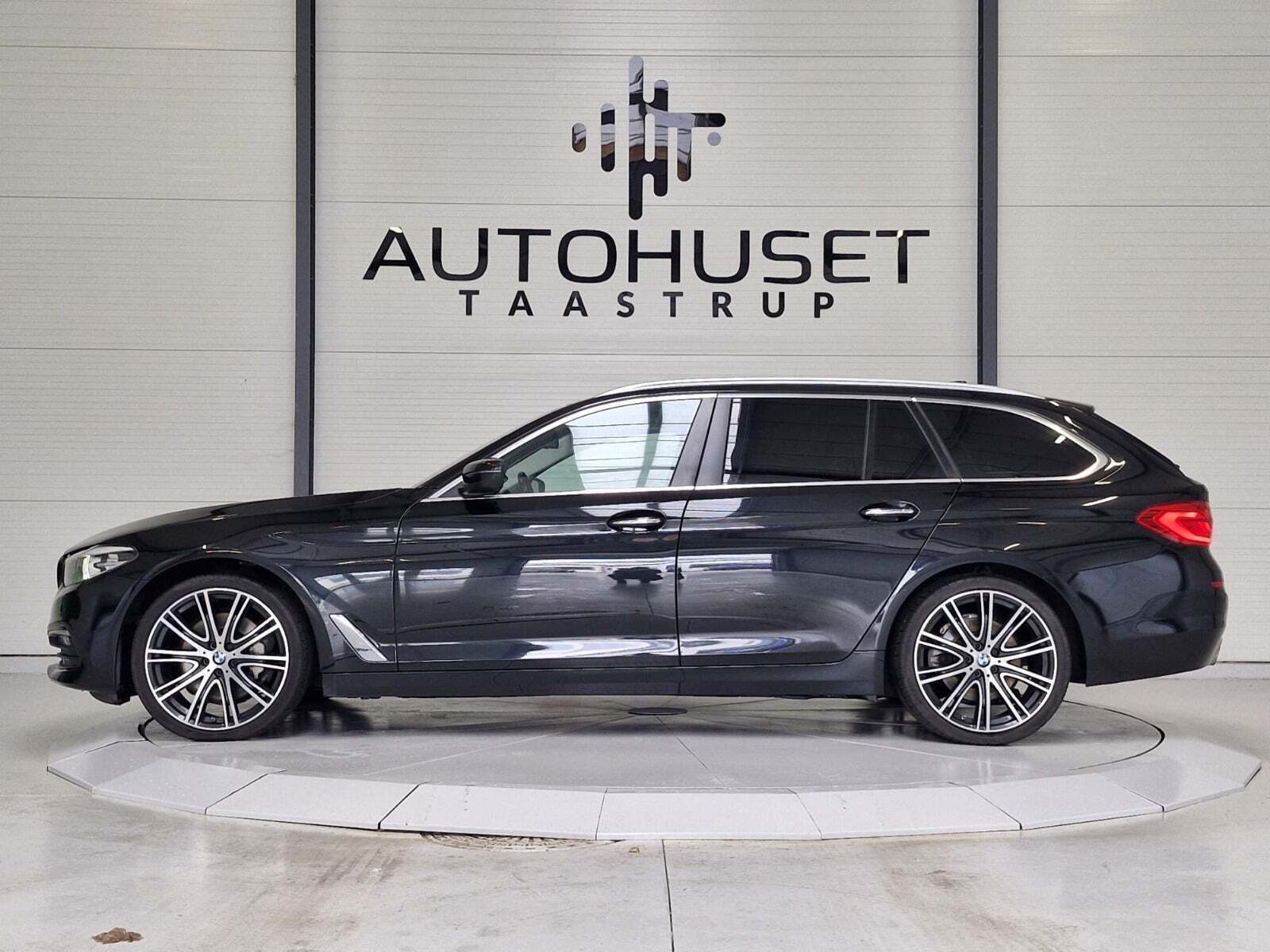 Sort BMW 530i fra 2018