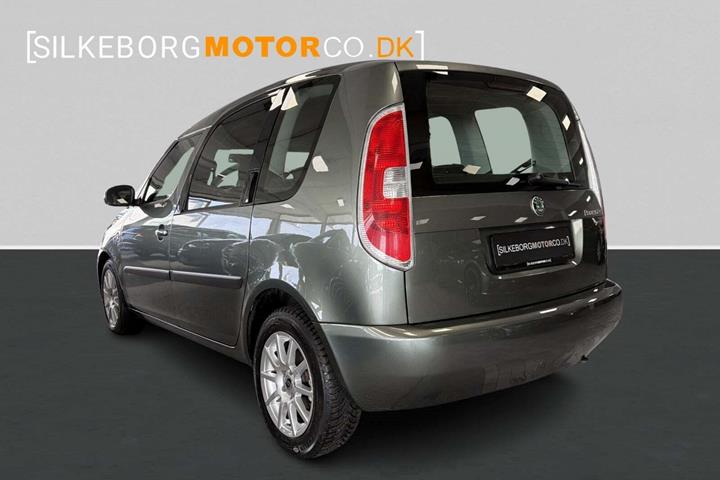 Grøn Skoda Roomster fra 2007
