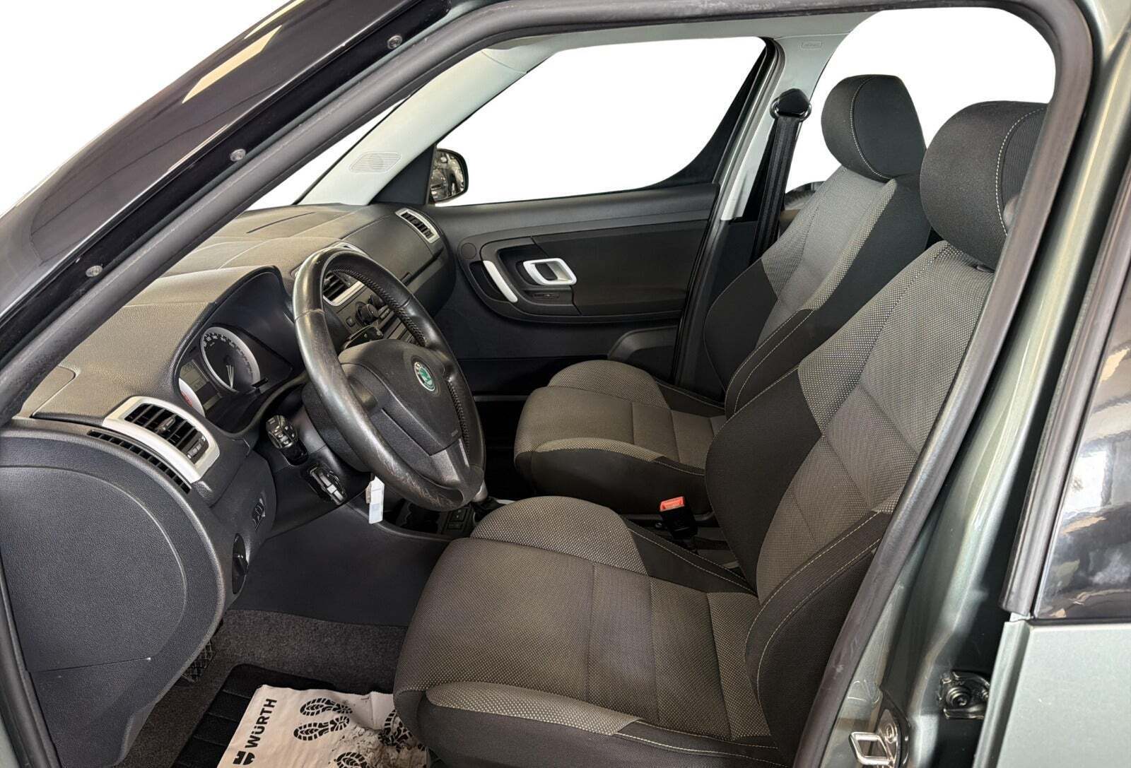 Grøn Skoda Roomster fra 2007