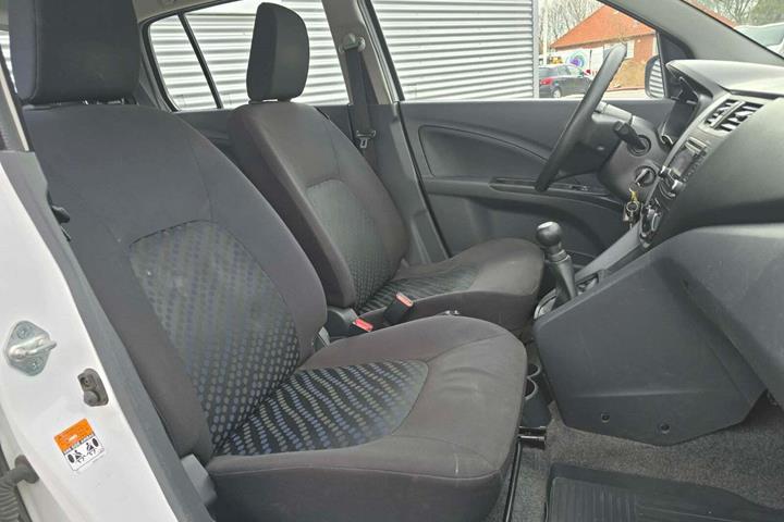 Hvid Suzuki Celerio fra 2015