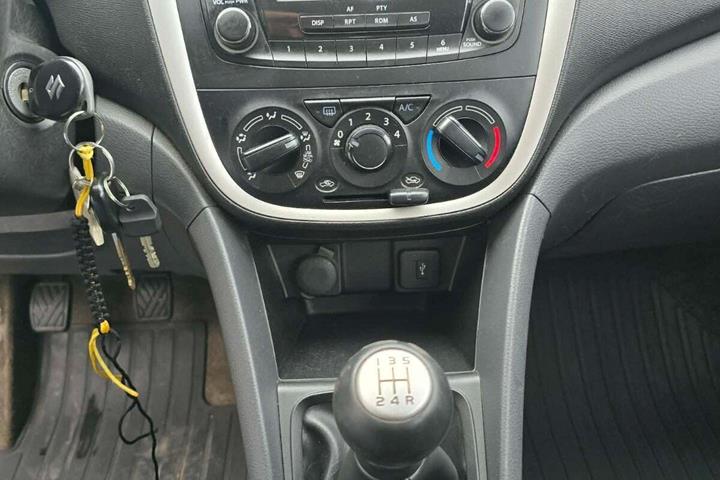 Hvid Suzuki Celerio fra 2015