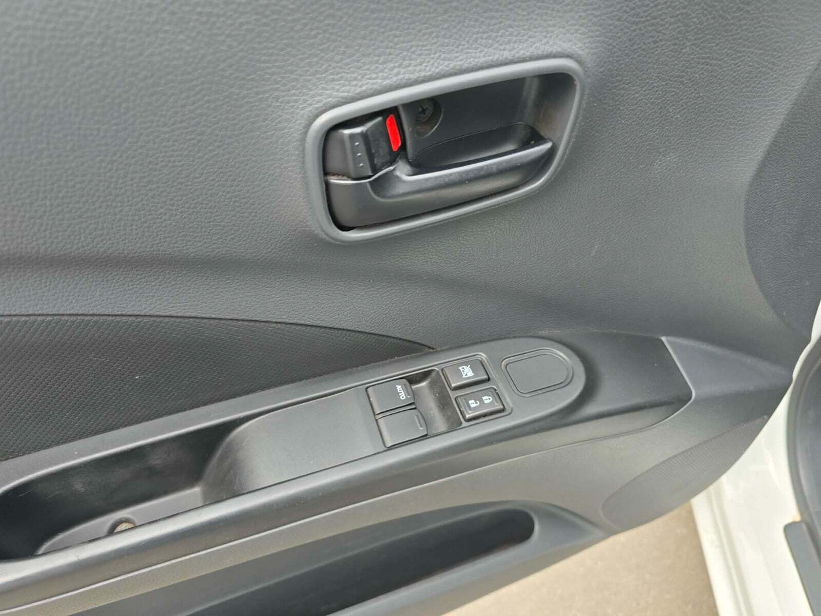 Hvid Suzuki Celerio fra 2015