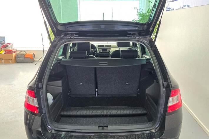 Sort Skoda Fabia fra 2017