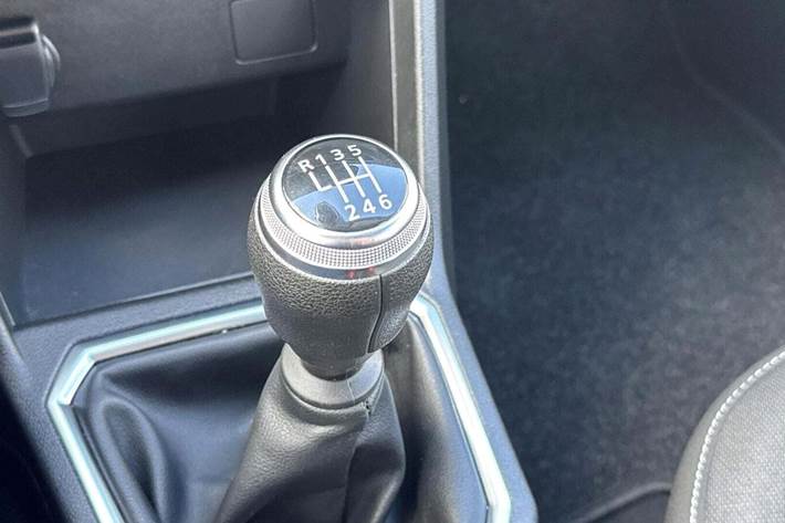 Grå Dacia Sandero Stepway fra 2022