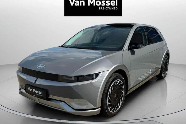 Grå Hyundai Ioniq 5 fra 2023