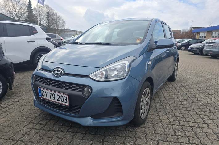 Blå Hyundai i10 fra 2018