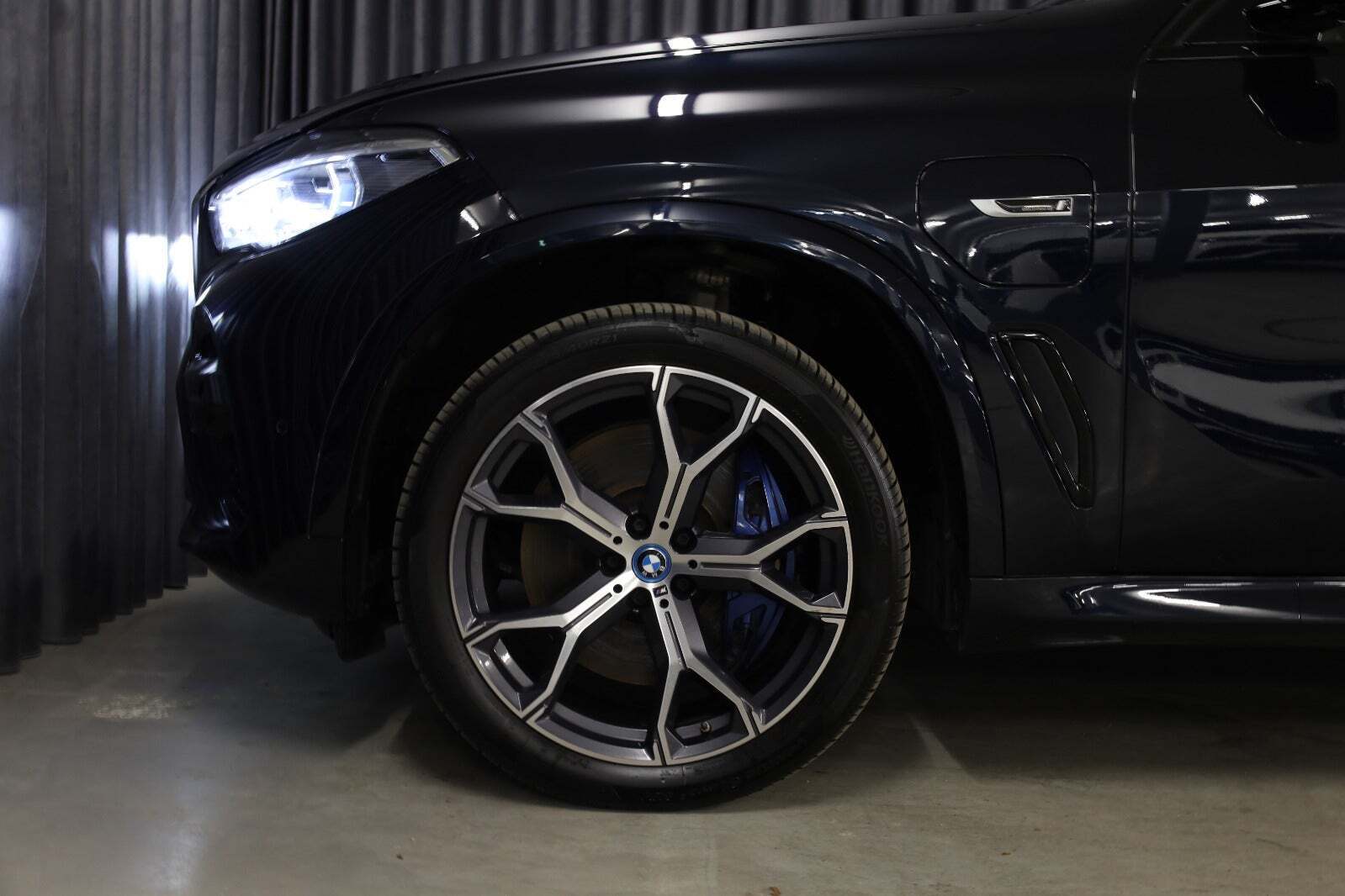 Sort BMW X5 fra 2022