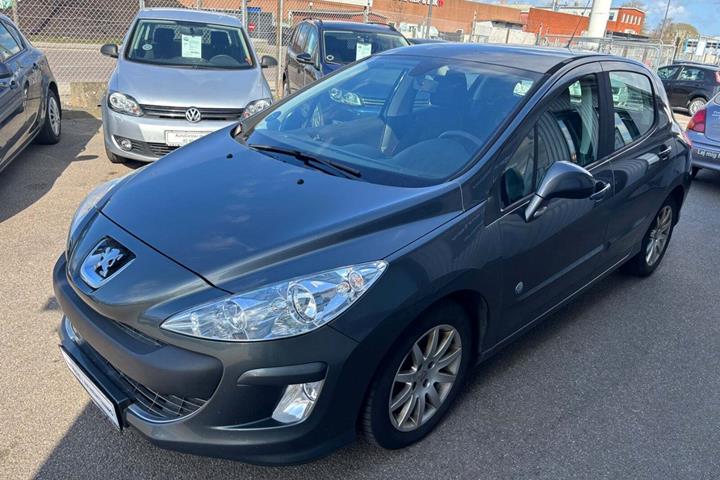 Grå Peugeot 308 fra 2011