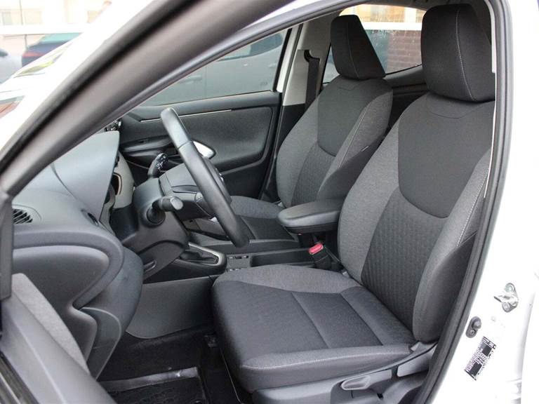 Toyota Yaris 1,5 Hybrid H3 e-CVT