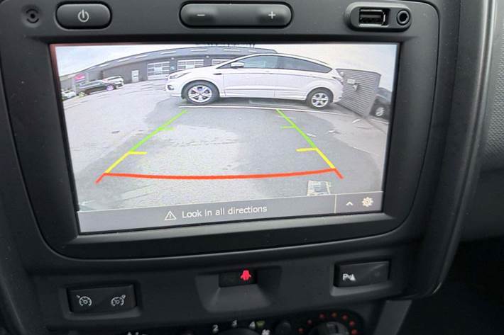 Blå Dacia Duster fra 2016