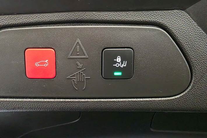 Sort Opel Grandland X fra 2021