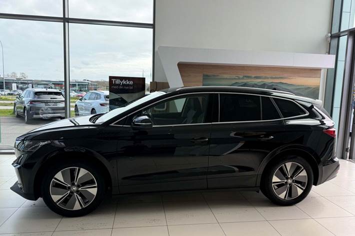 Sort Skoda Enyaq fra 2023
