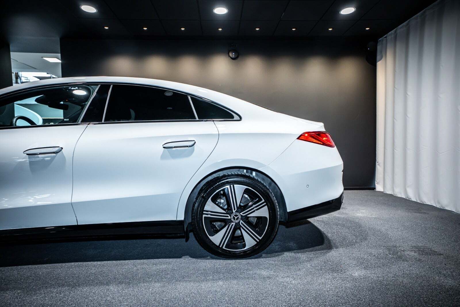 Hvid Mercedes CLA250+ fra 2025