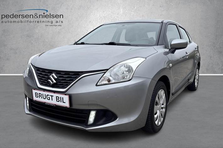Grå Suzuki Baleno fra 2018
