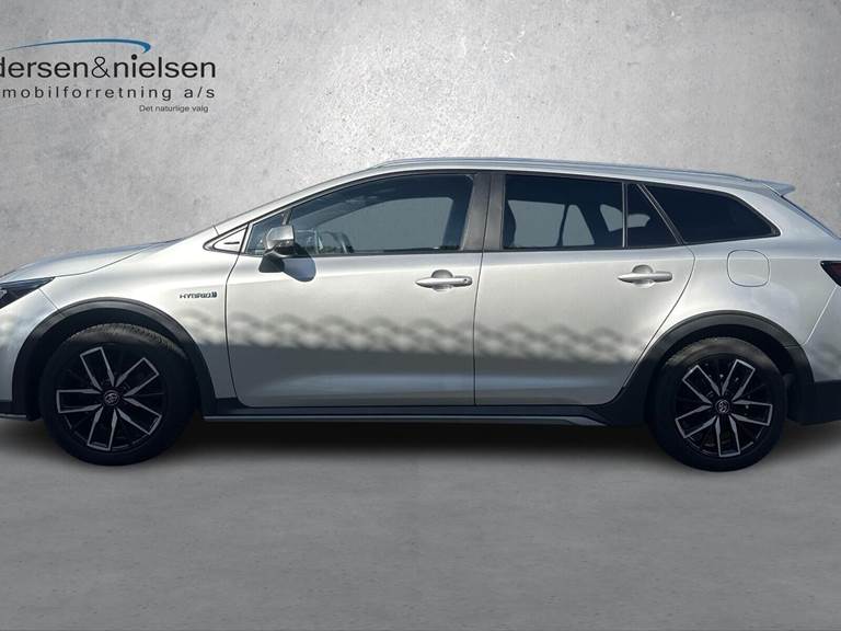 Toyota Corolla 1,8 Touring Sports Hybrid H3 TREK Smart E-CVT 122HK Stc Trinl. Gear