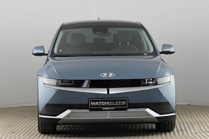 Blå Hyundai Ioniq 5 fra 2023