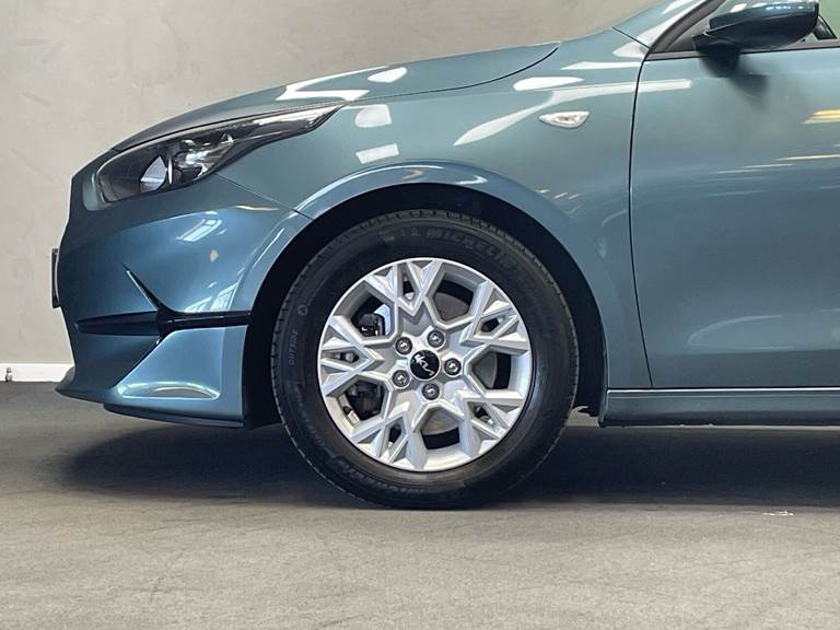 Kia Ceed 1,0 SW T-GDI Prestige 100HK Stc 6g