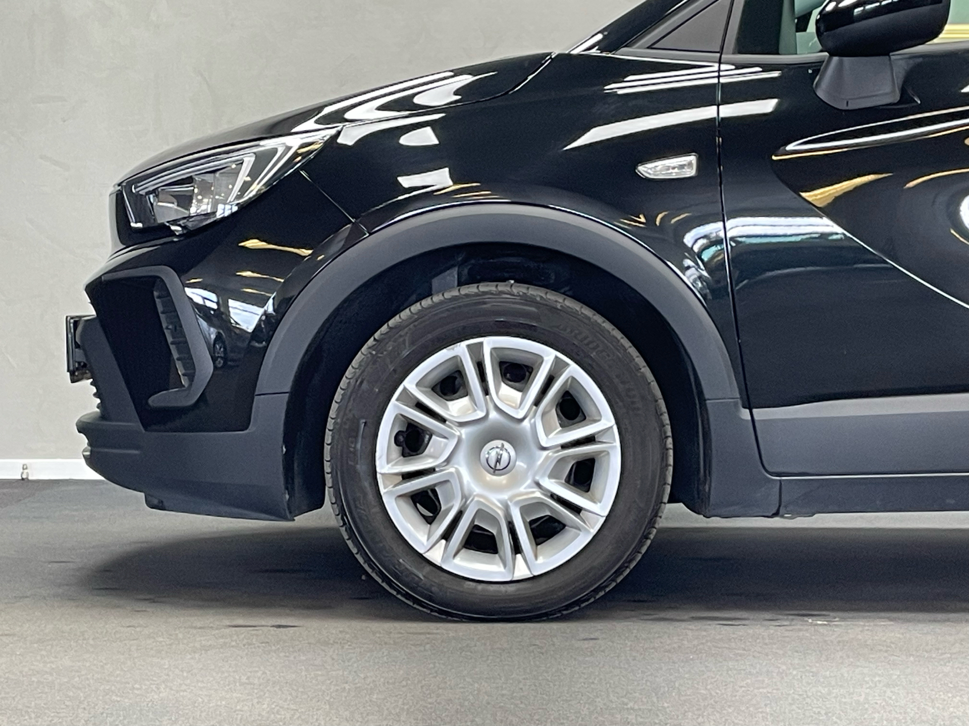 Sort Opel Crossland fra 2022