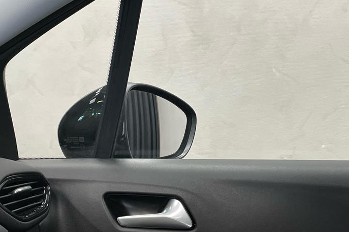 Sort Opel Crossland fra 2022