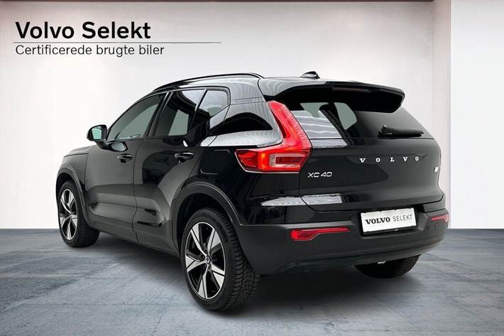 Sort Volvo XC40 fra 2021