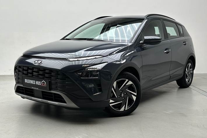 Grå Hyundai Bayon fra 2022