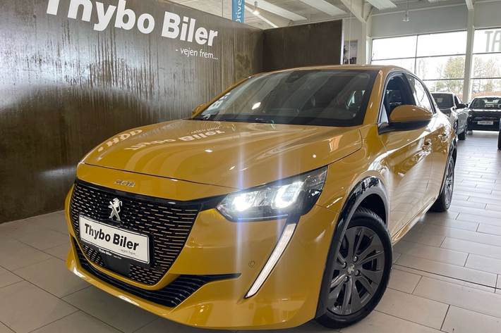 Gul Peugeot e-208 fra 2021